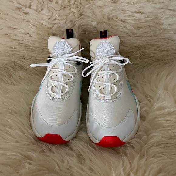 New Nike Huarache White w/ Teal & Orange Air Cushion Running Comfort Shoes - Picture 2 of 8